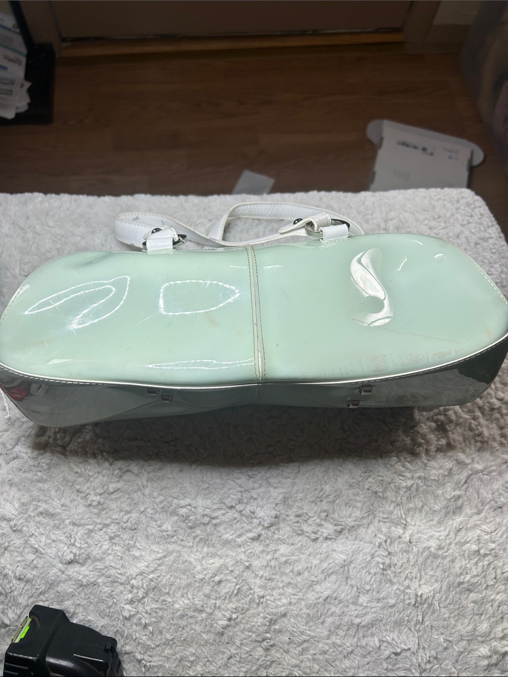 Mint Patent Leather Shoulder Bag - White Trim